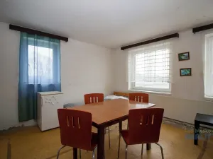 Pronájem ubytování, Přerov nad Labem, 445 m2