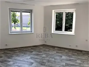 Pronájem bytu 2+kk, Karlovy Vary, Lipová, 50 m2