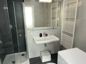 Pronájem bytu 3+kk, Praha - Holešovice, Dukelských hrdinů, 86 m2
