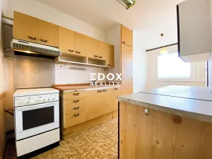 Prodej bytu 3+1, Praha - Řepy, Na chobotě, 77 m2