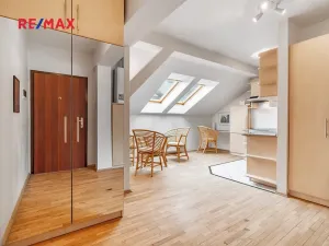 Prodej bytu 2+kk, Praha - Žižkov, Blahníkova, 40 m2