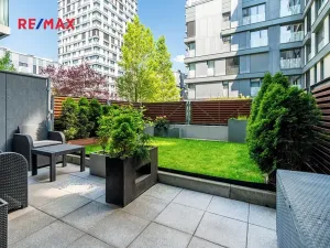 Pronájem bytu 1+kk, Praha - Žižkov, Olšanská, 37 m2