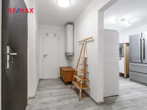 Prodej bytu 2+1, Praha - Karlín, Pernerova, 60 m2