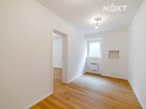 Prodej bytu 1+1, Praha - Zbraslav, Elišky Přemyslovny, 32 m2