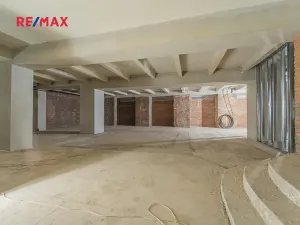 Pronájem obchodního prostoru, Praha - Nové Město, Hybernská, 526 m2