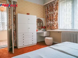 Prodej vily, Hradec Králové, Nezvalova, 285 m2