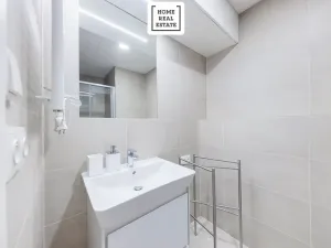 Prodej bytu 2+kk, Praha - Smíchov, Plzeňská, 27 m2