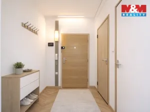 Prodej bytu 2+kk, Praha - Hlubočepy, Peškova, 41 m2