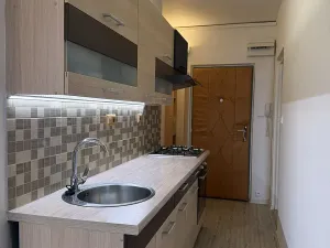 Pronájem bytu 1+1, Kroměříž, Spáčilova, 37 m2