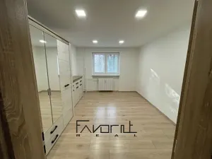 Pronájem bytu 2+1, Ostrava, Odborářská, 52 m2