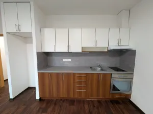 Pronájem bytu 1+kk, Olomouc, Voskovcova, 33 m2