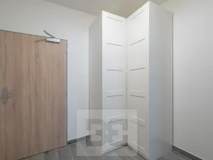 Pronájem bytu 2+kk, Praha - Hlubočepy, Fabiánové, 42 m2