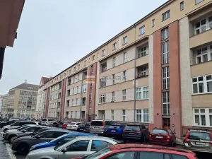 Prodej bytu 4+1, Praha - Dejvice, Kafkova, 127 m2