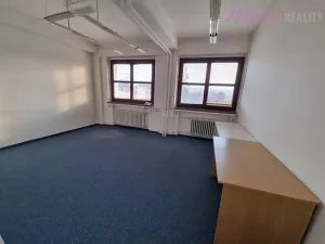 Pronájem kanceláře, Uherské Hradiště, Tř. Maršála Malinovského, 23 m2