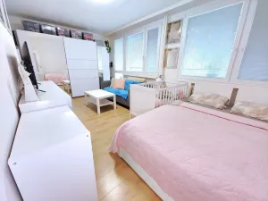 Prodej bytu 1+1, Čelákovice, Rumunská, 33 m2