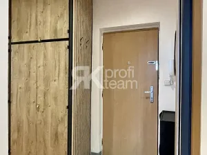 Pronájem bytu 2+1, Ostrava, Výškovická, 56 m2