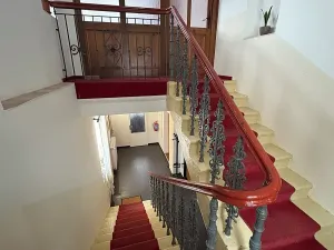 Pronájem restaurace, Horní Maršov, Třída Josefa II., 320 m2