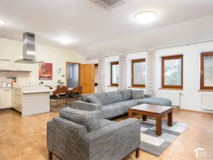 Pronájem bytu 3+kk, Pardubice - Zelené Předměstí, Hronovická, 92 m2