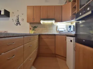 Prodej bytu 2+kk, Řevnice, Komenského, 55 m2