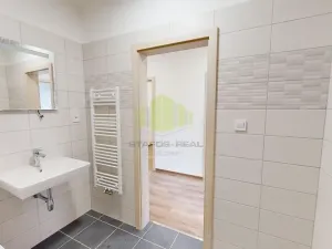 Pronájem bytu 2+kk, Olomouc, Topolová, 52 m2