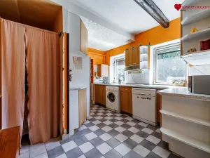 Prodej rodinného domu, Cholina, 333 m2