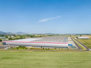 Pronájem skladu, Lovosice, Terezínská, 6248 m2