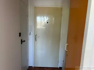 Pronájem bytu 1+kk, Tábor, Petrohradská, 19 m2