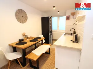 Pronájem bytu 2+1, Měšice, Revoluční, 42 m2