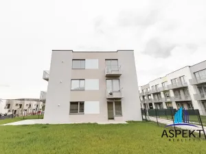 Pronájem bytu 2+kk, Praha, Formanská, 42 m2