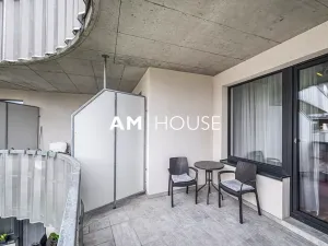 Pronájem bytu 1+kk, Praha - Strašnice, Zvěřinova, 51 m2