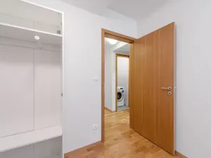 Pronájem bytu 2+kk, Praha - Žižkov, Ke kapslovně, 67 m2