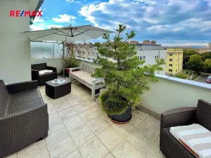 Pronájem bytu 2+kk, Praha - Nusle, U družstva Ideál, 32 m2