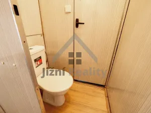 Prodej bytu 3+1, Volary, Sídl. Míru, 69 m2