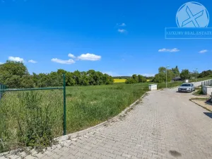 Prodej pozemku, Zlonín, 637 m2