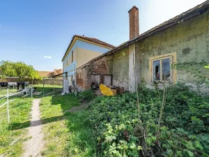 Prodej obchodního prostoru, Chrášťany, 105 m2