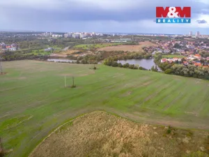 Prodej pole, Praha - Šeberov, 2421 m2