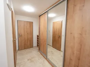 Pronájem bytu 2+kk, Praha - Strašnice, Strančická, 44 m2