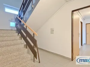 Prodej bytu 2+1, Sezemice, Spojovací, 58 m2