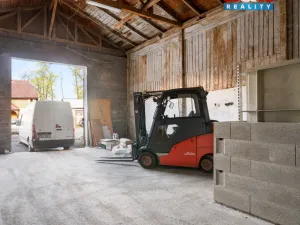 Pronájem skladu, Jílové, Teplická, 300 m2