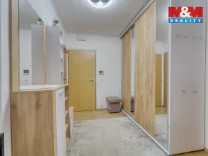 Prodej bytu 2+1, Plzeň - Jižní Předměstí, Skupova, 62 m2