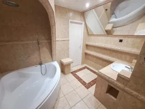 Pronájem bytu 3+kk, Hradec Králové, Nerudova, 102 m2