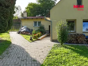 Prodej bytu 2+kk, Červené Pečky, Dobešovice, 66 m2