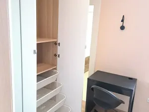 Pronájem bytu 2+kk, Praha - Nové Město, Vyšehradská, 43 m2