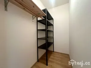 Pronájem bytu 1+kk, Olomouc - Slavonín, Topolová, 29 m2