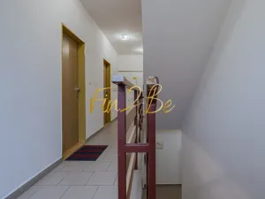 Pronájem bytu 2+kk, Jesenice, Mezi Domy, 46 m2