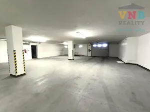 Pronájem kanceláře, Uničov, Litovelská, 1500 m2