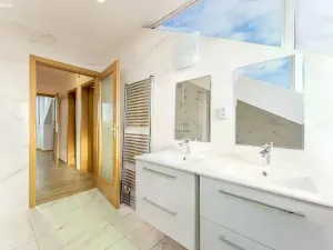 Prodej bytu 4+kk, Roztoky, Lidická, 129 m2