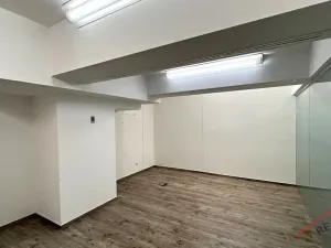 Pronájem kanceláře, Praha - Veleslavín, Na okraji, 215 m2