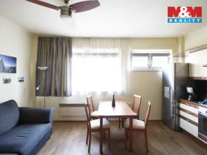 Pronájem bytu 2+kk, Praha - Libeň, U školičky, 42 m2