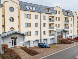 Pronájem bytu 3+kk, Pardubice, Na Labišti, 61 m2